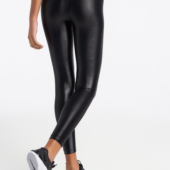 Koral Black Lustrous High Rise Legging !LIKE NEW! - Picture 5 of 11